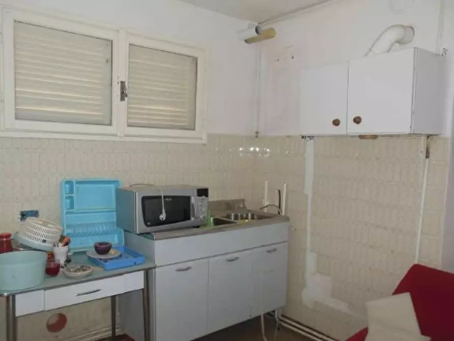 Immagine 4 di Pentalocale in vendita  in Strada Ciapeia 23 a Biella