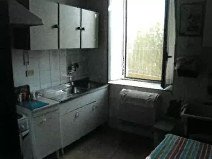 Immagine 7 di Attività commerciale in vendita  in Via Edmondo de Amicis 14 a Imperia