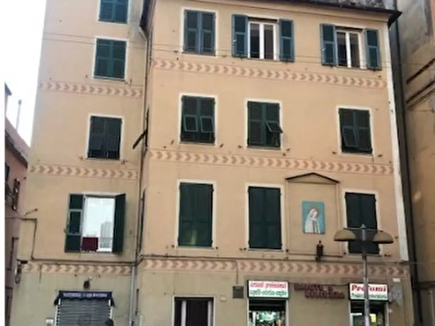 Immagine 1 di Trilocale in vendita  in Via Germano Jori 37 a Genova
