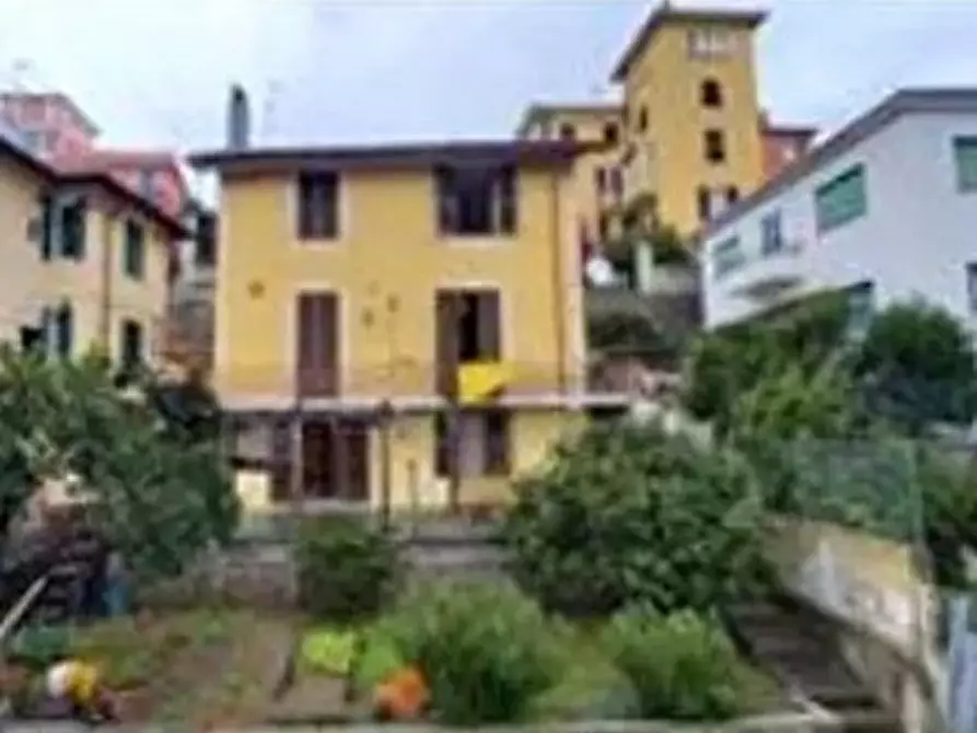 Immagine 1 di Casa bifamiliare in vendita  in Salita Aquileia 8 a Savona