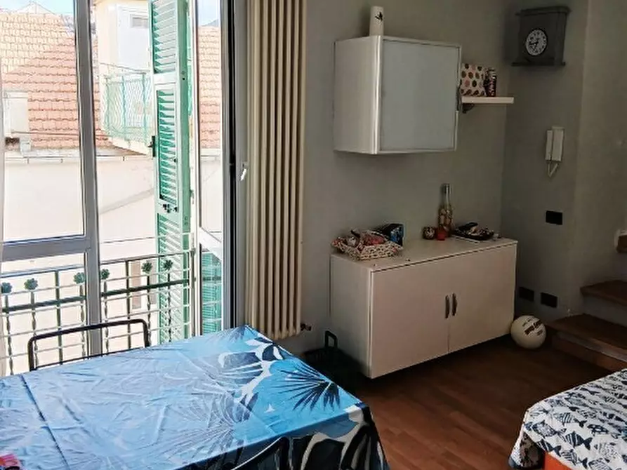 Immagine 6 di Trilocale in vendita  in Via Vittorio Veneto 86 a Alassio