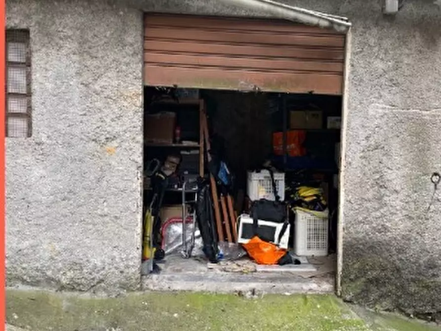 Immagine 3 di Magazzino in vendita  in Via Fereggiano 81 R a Genova