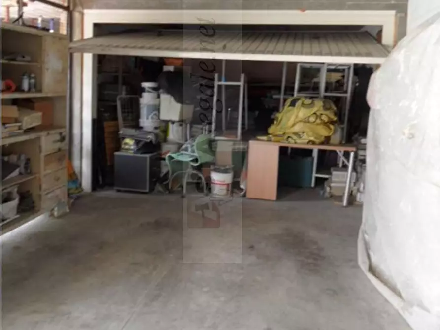 Immagine 4 di Garage in vendita  in Via Don Giovanni Rizzante 59 a Alessandria