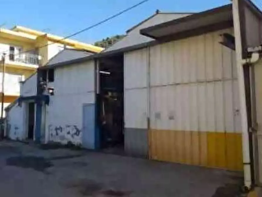 Immagine 1 di Attività artigianale in vendita  in Via Braie 302 a Camporosso