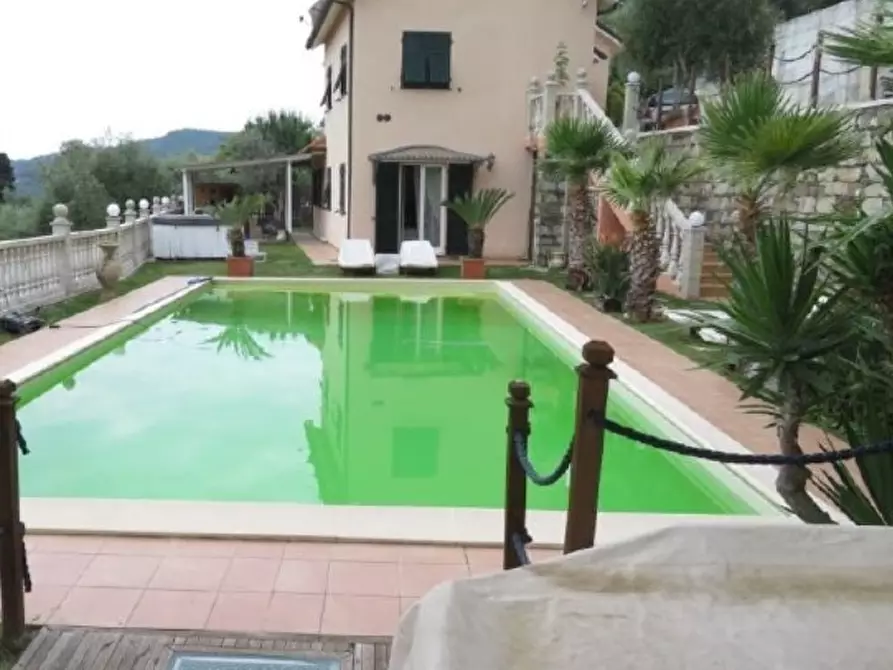 Immagine 1 di Villa in vendita  in Localita Uliveto snc a Carasco