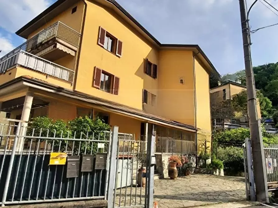 Immagine 5 di Pentalocale in vendita  in Via Cantarana 1 a La Spezia