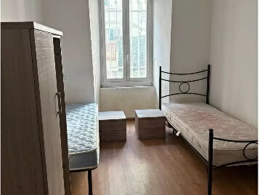 Immagine 7 di Quadrilocale in vendita  in Via del Lagaccio 31 a Genova