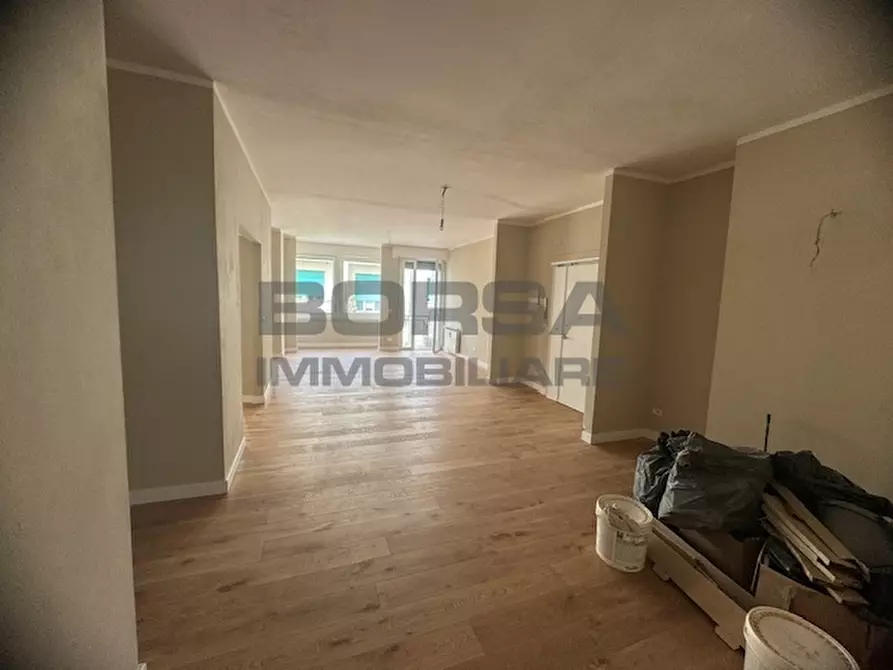 Immagine 20 di Pentalocale in vendita  in Via Baciocchi 2 a Livorno