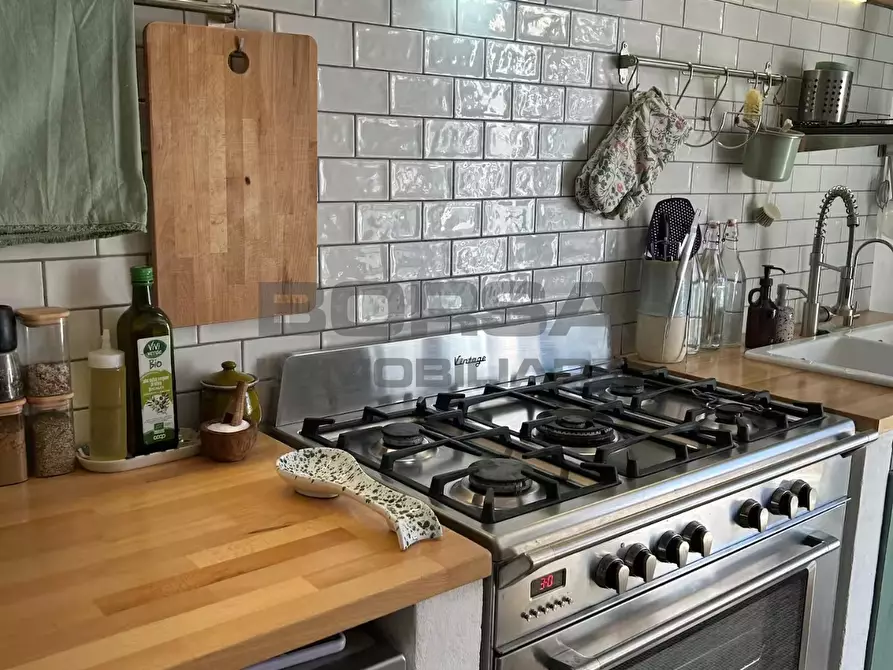 Immagine 7 di Appartamento in vendita  in Via Montebello 49 a Livorno