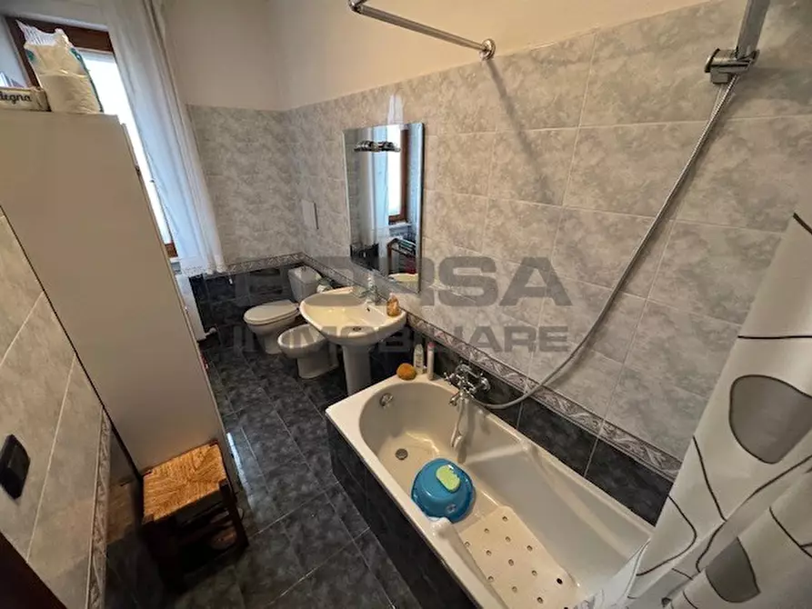 Immagine 19 di Pentalocale in vendita  in Via degli Scarronzoni 5 a Livorno