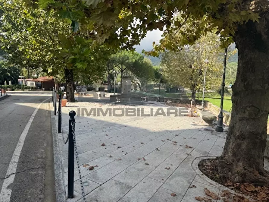 Immagine 1 di Pentalocale in vendita  in Via dell'Ombria 31 a Campo Nell'elba