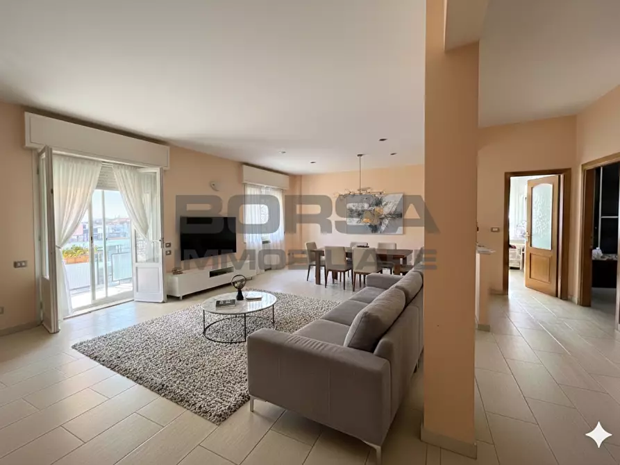 Immagine 3 di Quadrilocale in vendita  in Via Goito 132 a Livorno