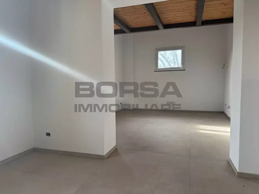 Immagine 11 di Quadrilocale in vendita  in Via delle Sorgenti 402 a Livorno