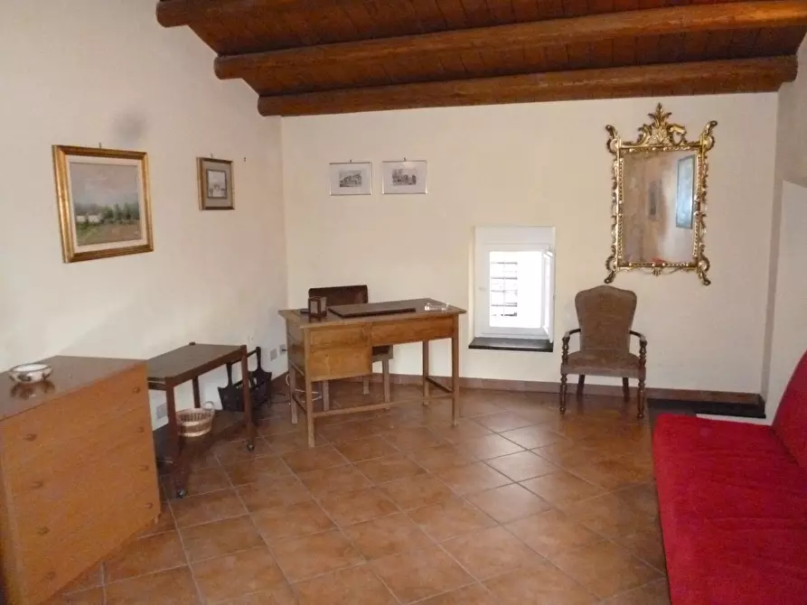 Immagine 24 di Casa indipendente in vendita  a Ragusa