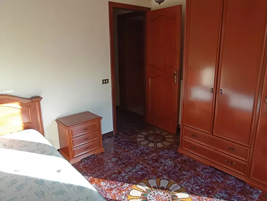 Immagine 16 di Pentalocale in affitto  a Ragusa