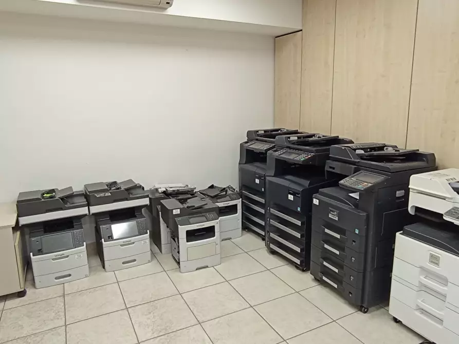 Immagine 6 di Ufficio in vendita  a Ragusa