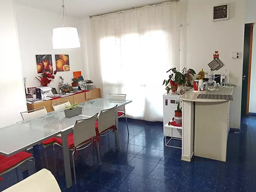 Immagine 7 di Pentalocale in vendita  a Ragusa