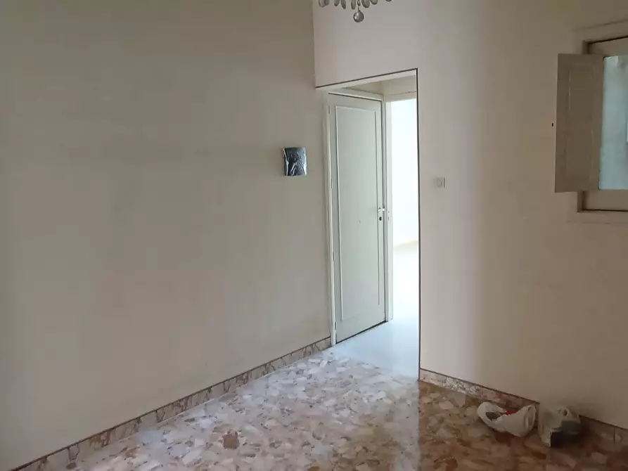 Immagine 6 di Quadrilocale in affitto  a Ragusa