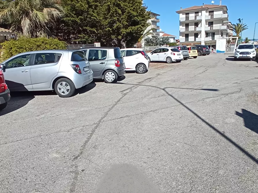 Immagine 12 di Ufficio in vendita  a Ragusa