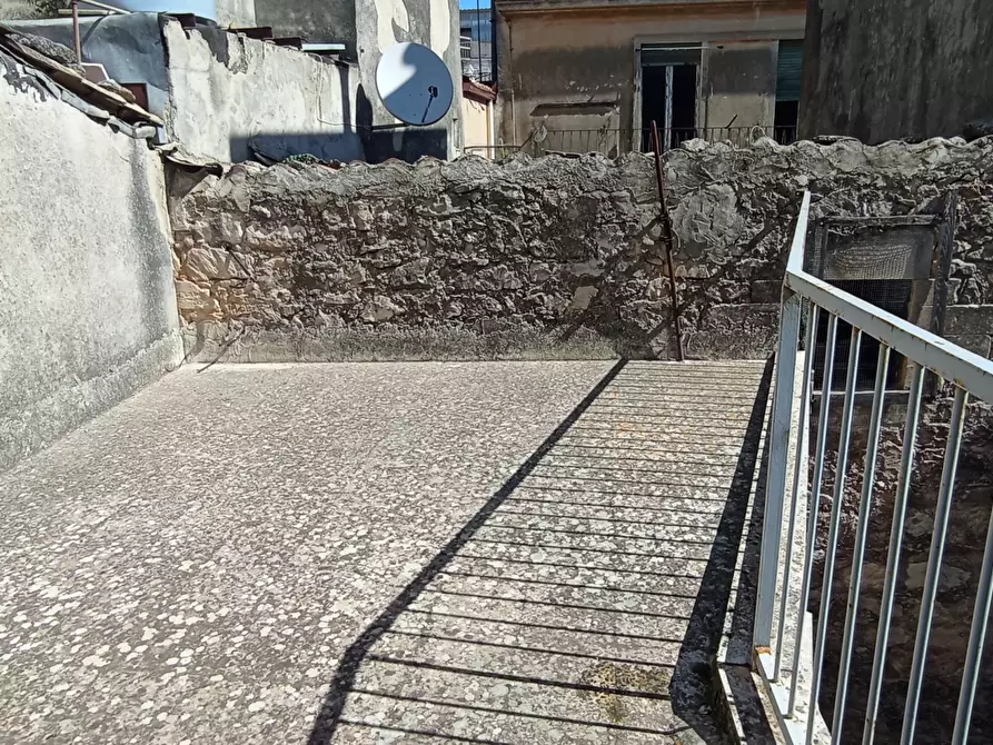 Immagine 18 di Pentalocale in vendita  a Ragusa