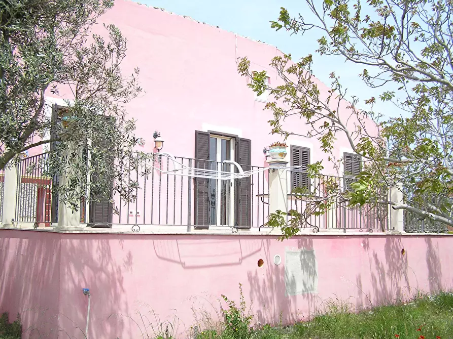 Immagine 6 di Casa indipendente in affitto  a Ragusa