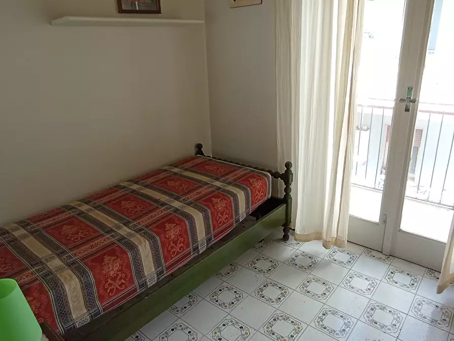 Immagine 14 di Pentalocale in vendita  a Ragusa