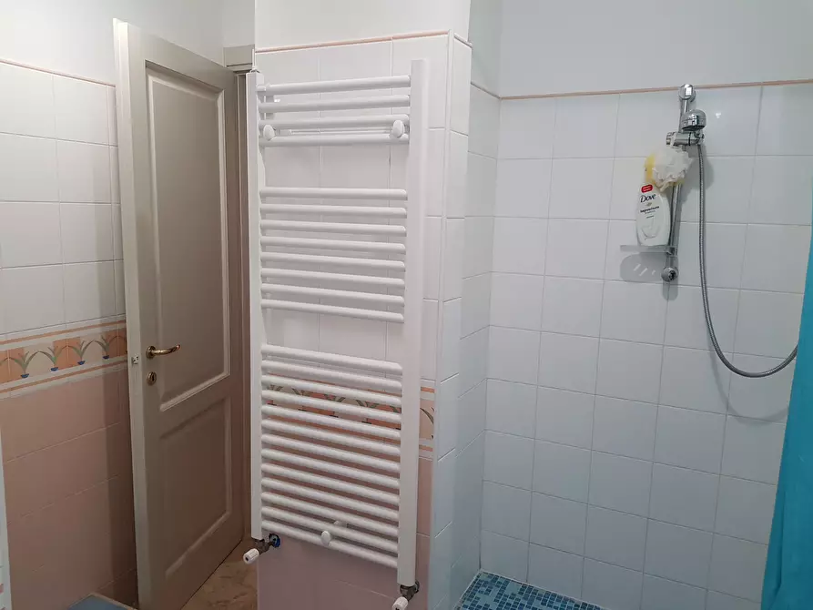 Immagine 13 di Quadrilocale in vendita  a Ragusa