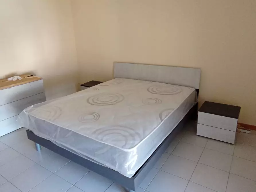 Immagine 9 di Pentalocale in affitto  a Ragusa