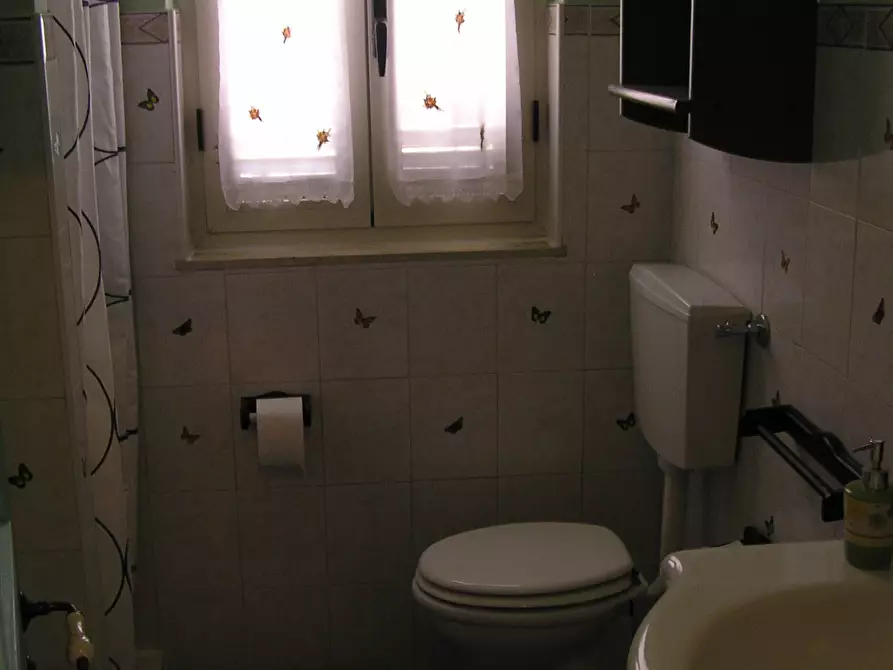 Immagine 20 di Casa indipendente in vendita  a Ragusa