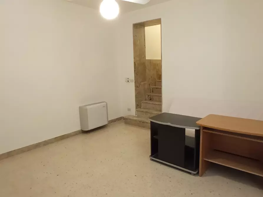 Immagine 10 di Casa indipendente in vendita  a Ragusa