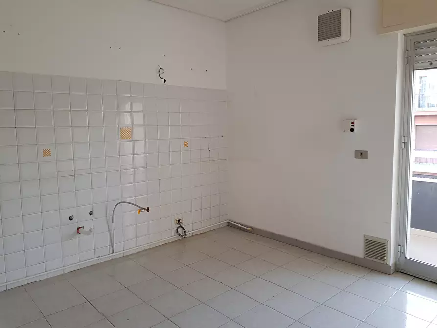 Immagine 6 di Pentalocale in vendita  a Ragusa