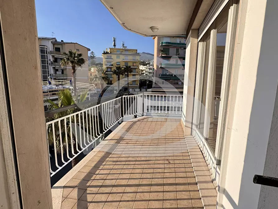 Immagine 7 di Trilocale in vendita  in Via Barabino 1 a San Remo