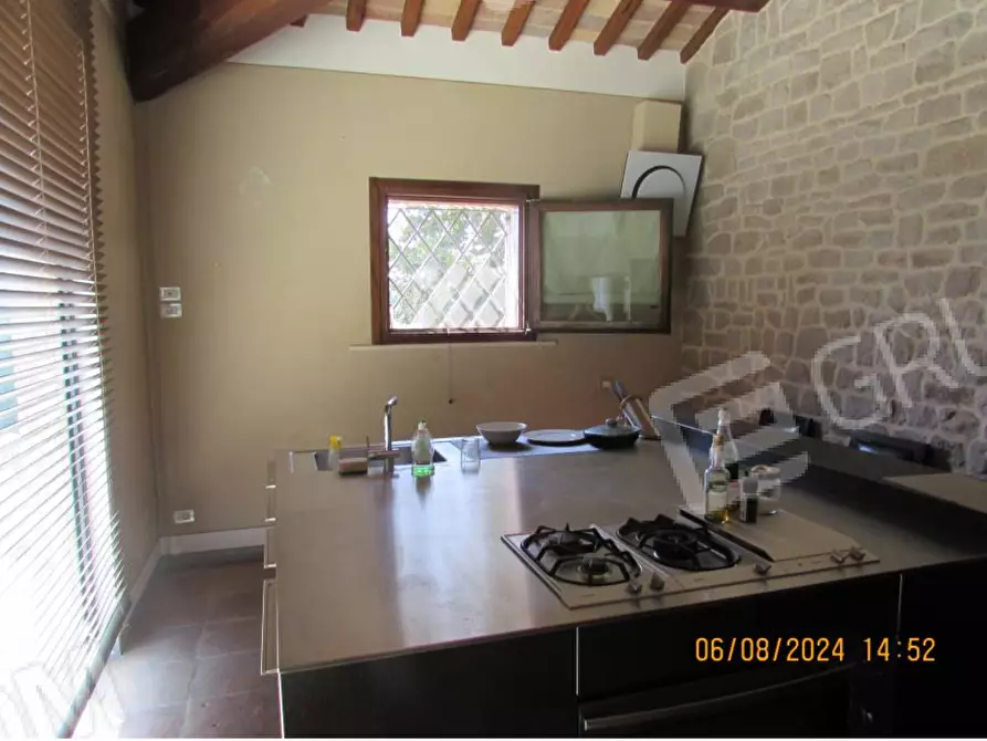 Immagine 2 di Villa in vendita  a Ravenna