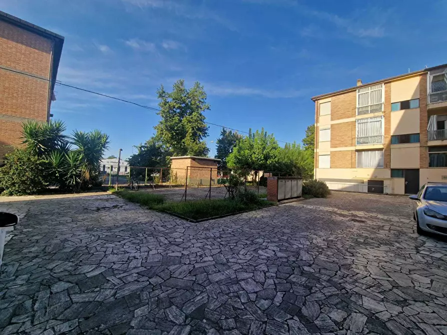 Immagine 30 di Pentalocale in affitto  a Cesena