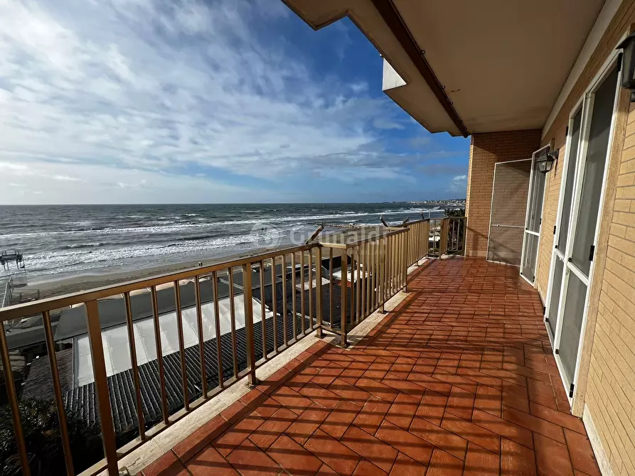 Immagine 3 di Trilocale in vendita  in Via Eolo 59 a Nettuno