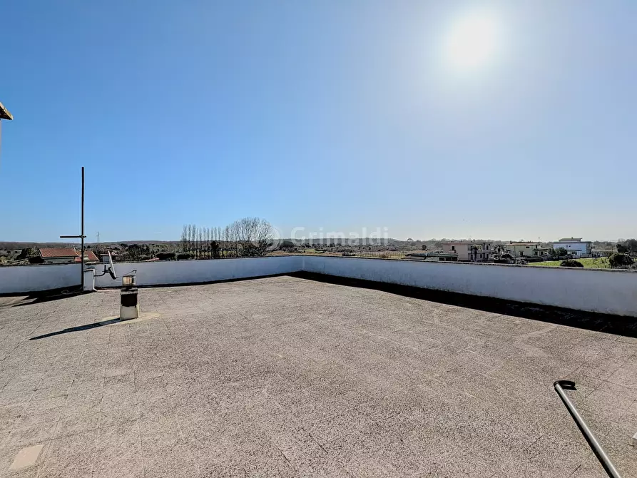 Immagine 78 di Villa in vendita  in Via Granieri 56 a Nettuno