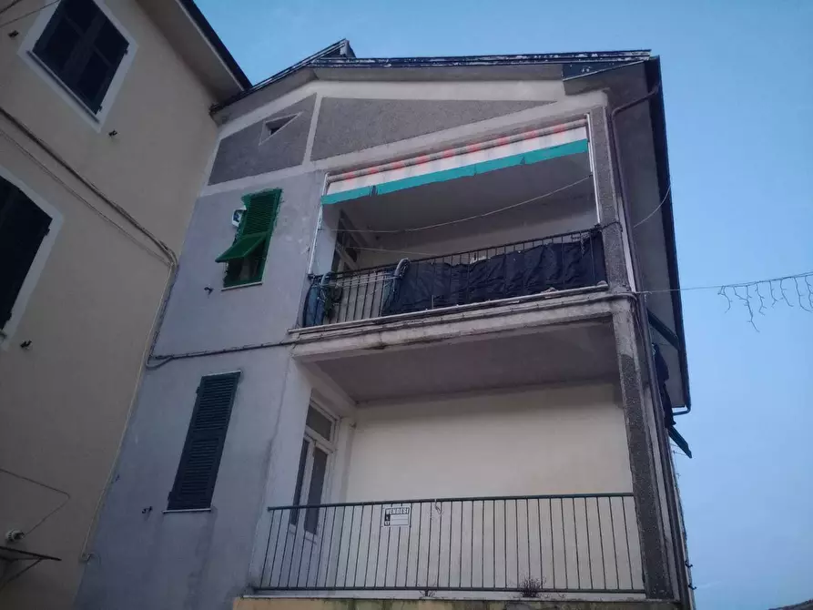 Immagine 1 di Quadrilocale in vendita  in Via 4 Novembre 19 a Carro