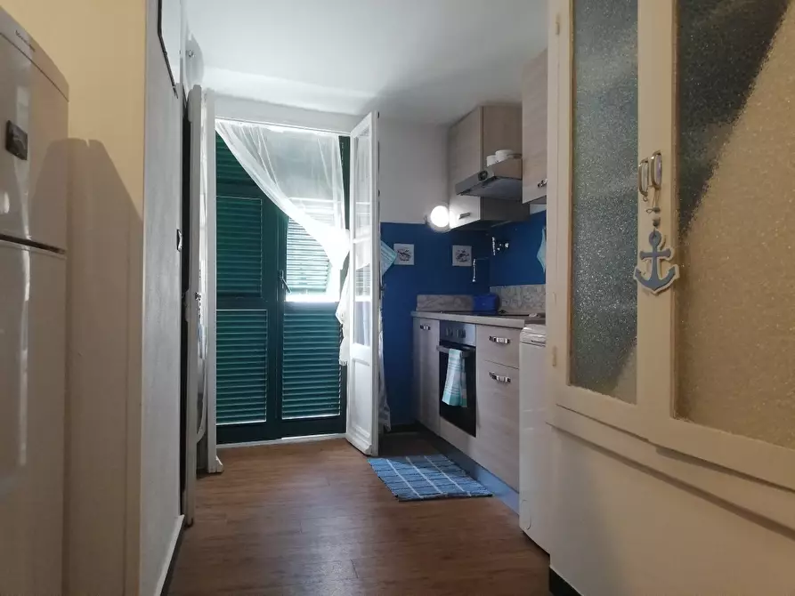 Immagine 1 di Bilocale in vendita  in Via Giuseppe Garibaldi 32 a Sestri Levante