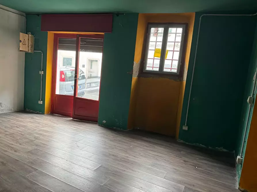 Immagine 11 di Locale commerciale in affitto  in Corso Amedeo 208 a Livorno