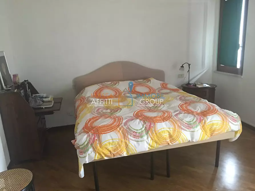 Immagine 9 di Pentalocale in vendita  in Via Eugenio chiesa 17 a Massa