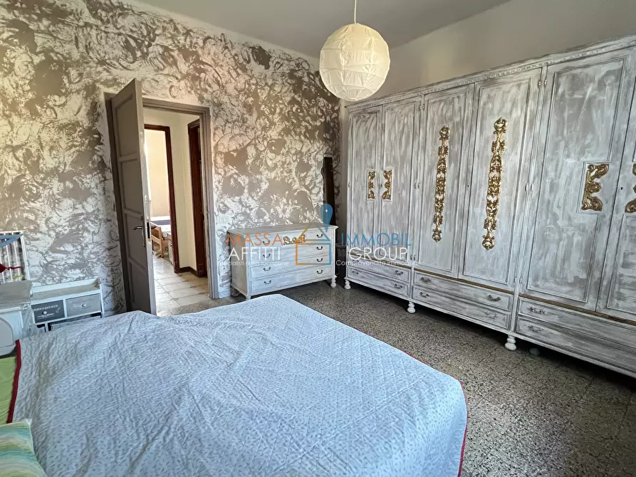 Immagine 17 di Quadrilocale in vendita  in Via G. Carducci 169 a Massa
