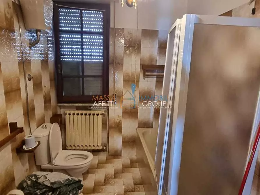 Immagine 7 di Pentalocale in affitto  in via bergiola 26 a Massa