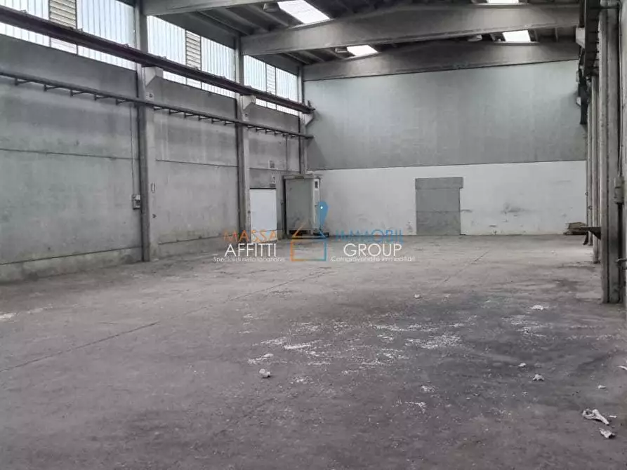Immagine 5 di Attività artigianale in affitto  in Via Longobarda 19 a Massa