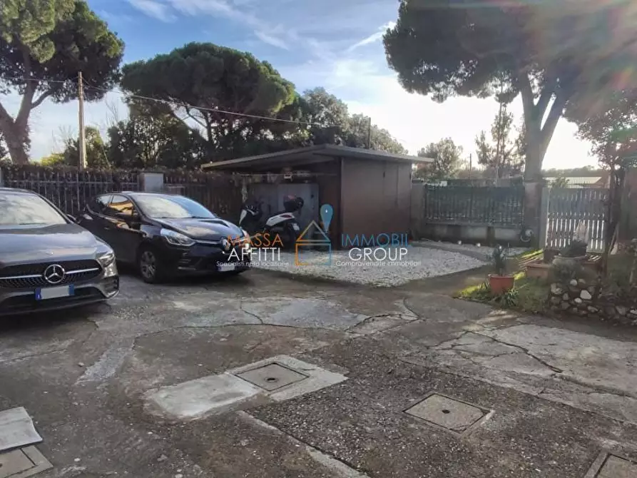 Immagine 14 di Porzione di casa in vendita  in Via Celia 11 a Massa