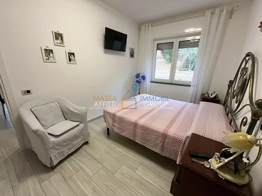 Immagine 23 di Villa in vendita  in Via Vitali 25 a Massa