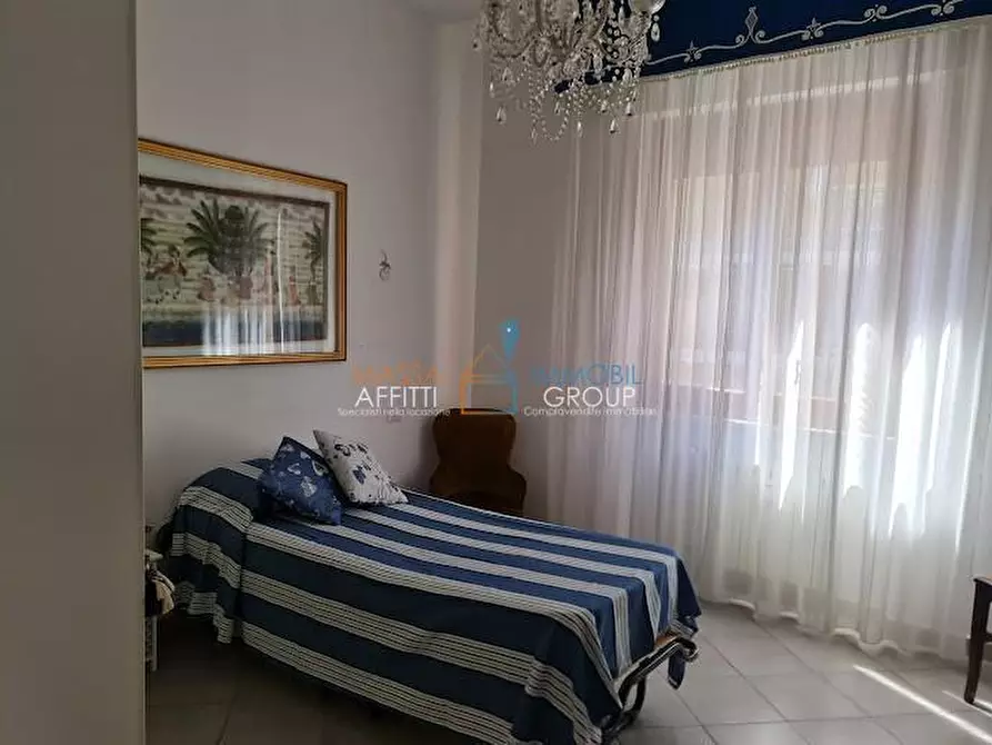 Immagine 22 di Quadrilocale in vendita  in Via Capitano Michele Fiorillo 9 a Carrara