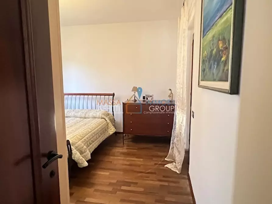 Immagine 34 di Villa in vendita  in Via Tinelli 33 a Massa