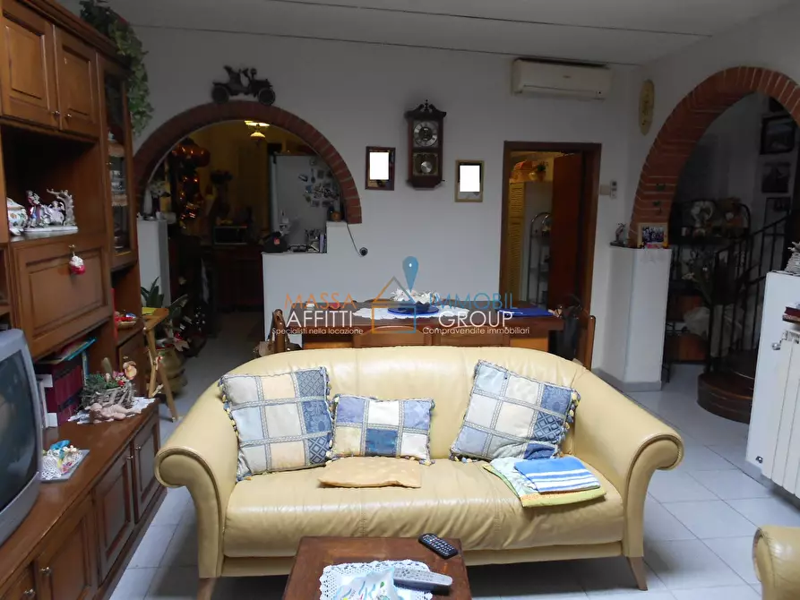 Immagine 28 di Casa indipendente in vendita  in Via Alteta 112 a Massa