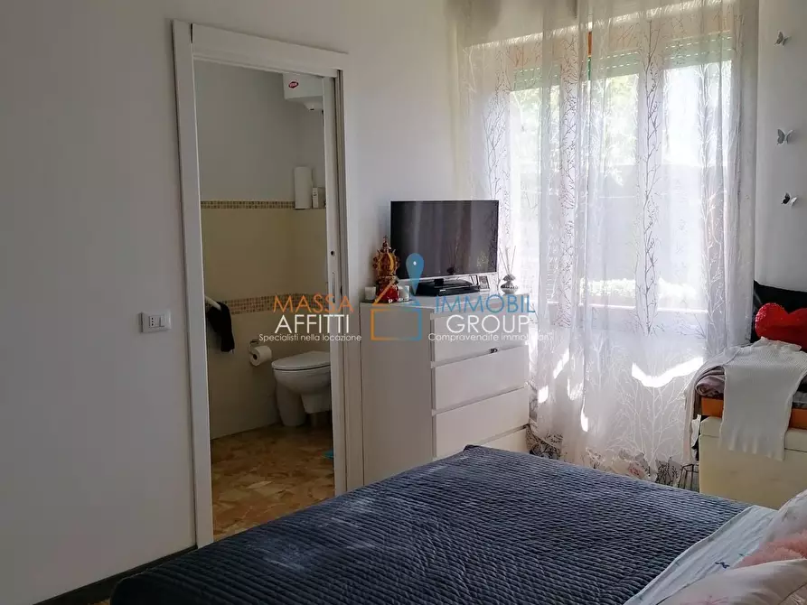 Immagine 17 di Porzione di casa in vendita  in Viale Monzoni 2TER a Carrara