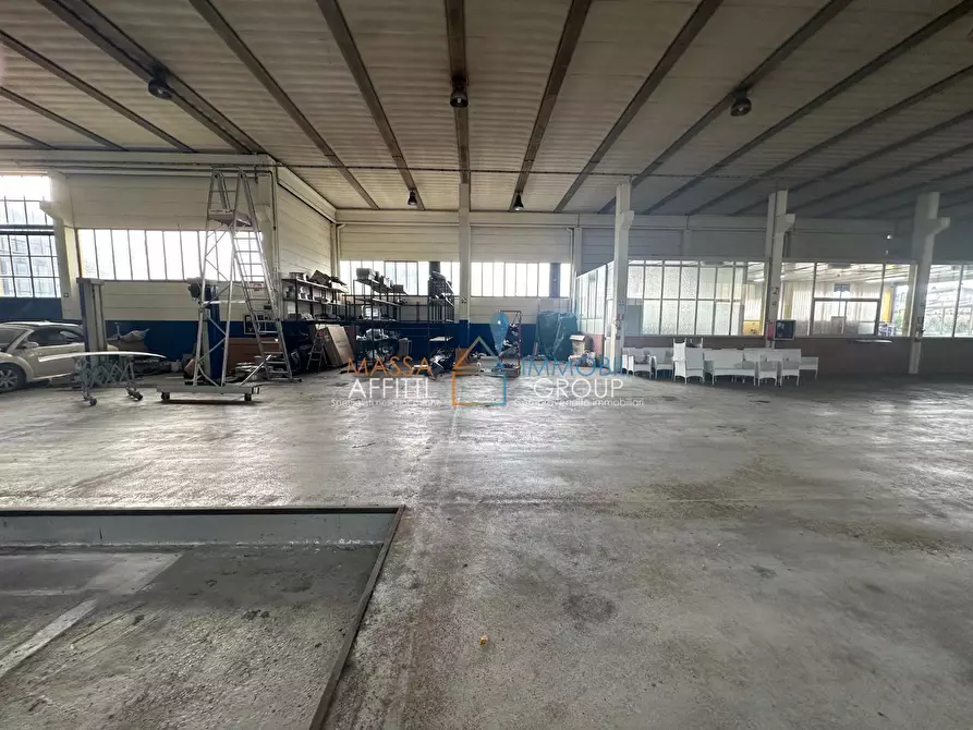 Immagine 19 di Attività artigianale in vendita  in Via Acquale 25 a Massa